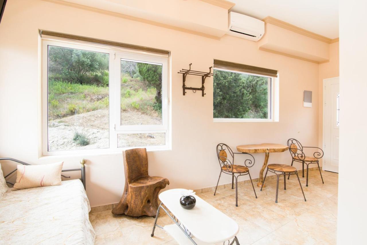 Kadith Studio - Agios Gordios Agios Gordios  Exterior foto